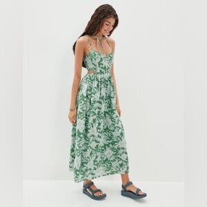 American Eagle Outfitters Green Sunset Floral Cut Out‎ Maxi Dress Size Medium